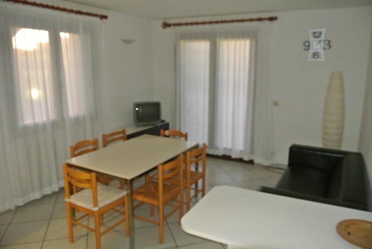 Condominio Maria Lignano Sabbiadoro Exteriör bild